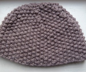 photo tricot modèle bonnet tricot point de riz 18